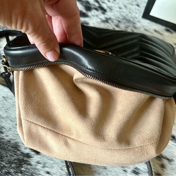 Gucci Marmont Small Shoulder Bag - Picture 11 of 16